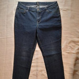 WOMEN'S DRESSBARN JEAN PANTS